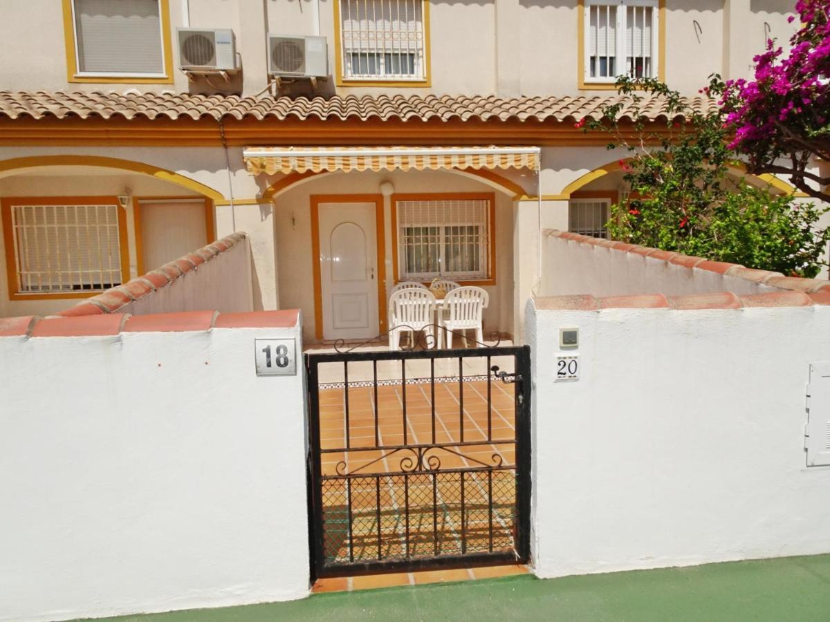 Apartament La Playa Oliva - Casa 20 Alquiler Solo Familias Zewnętrze zdjęcie